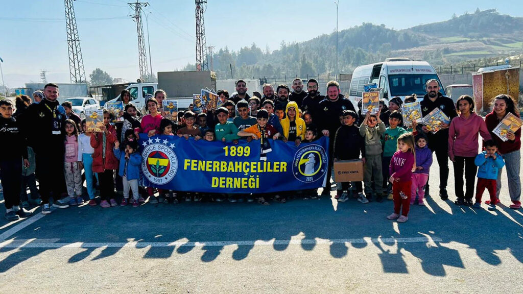 1899 fenerbahceliler dernegimiz 6 subat depreminin yaralarini sarmaya devam ediyor E4Qqlrj3