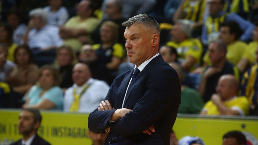 basantrenorumuz sarunas jasikevicius alba berlin galibiyetini degerlendirdi rkRQaYS6