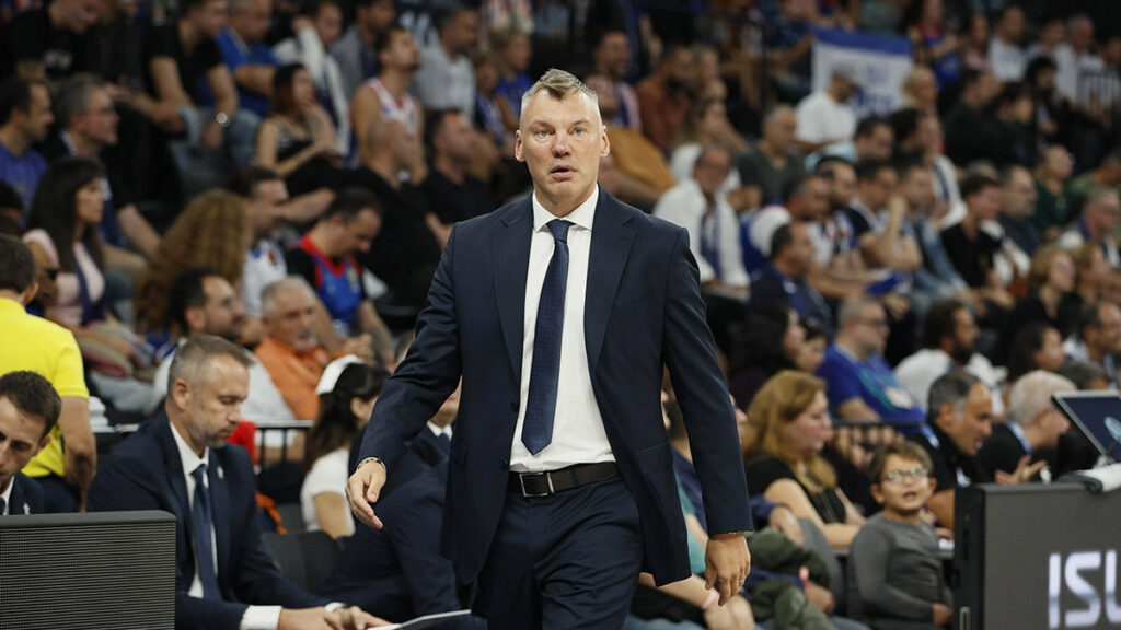 basantrenorumuz sarunas jasikevicius ve oyuncumuz marko guduricin mac onu gorusleri lc23jp1z