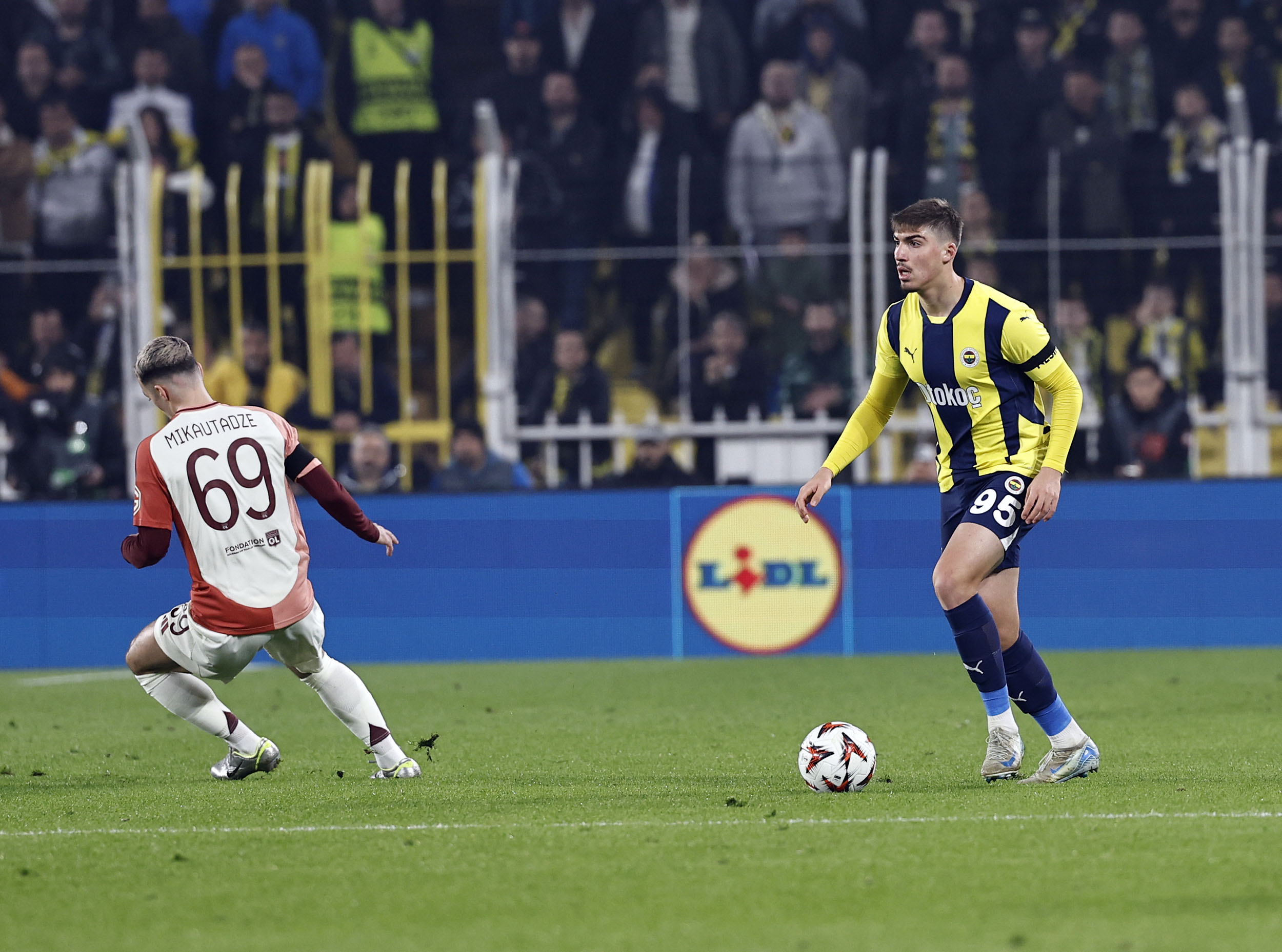 fenerbahce 0 0 olympique lyon 8 dOfGPtvt