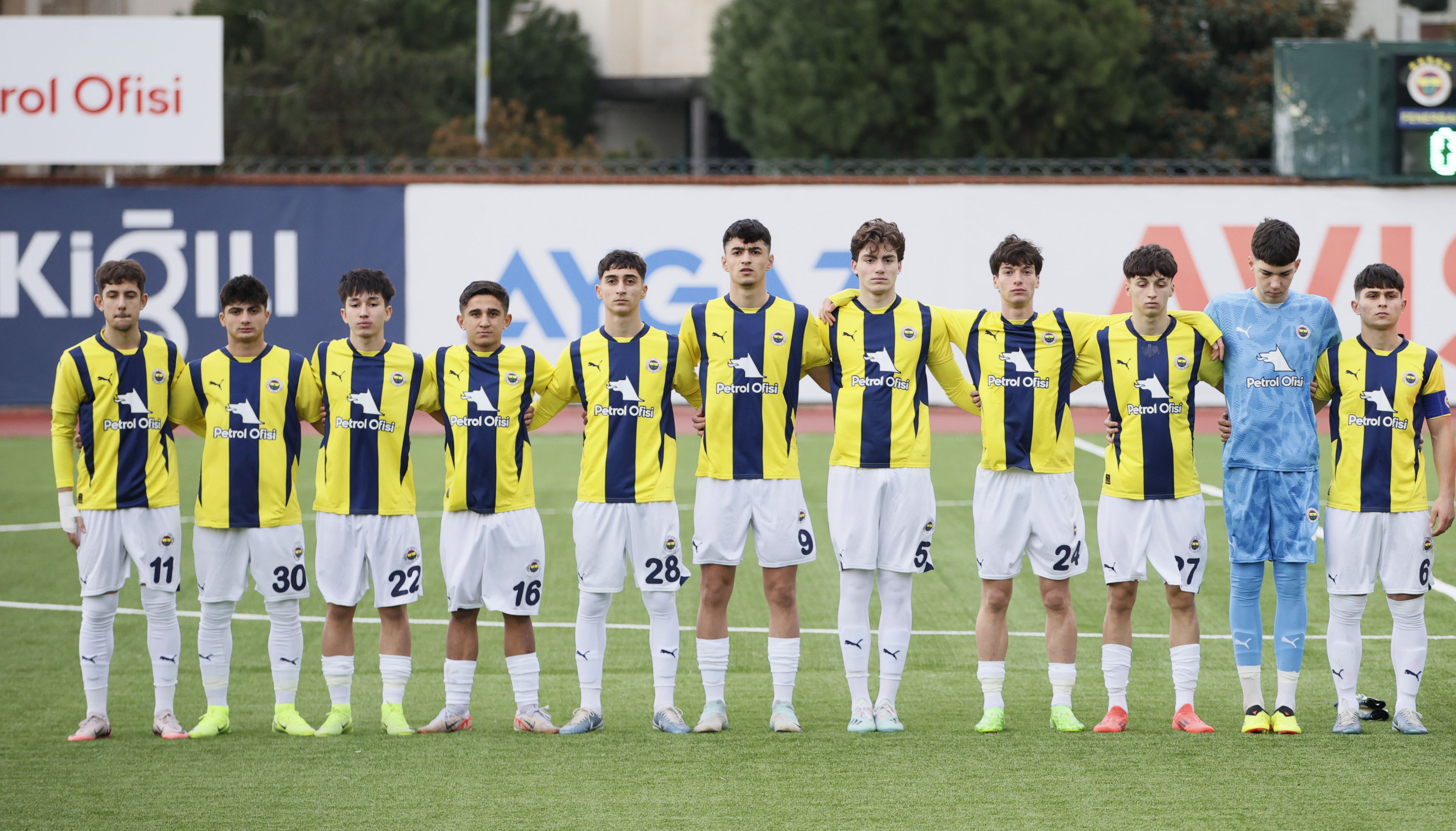 fenerbahce 4 0 r basaksehir u17 0 VsiNnlfa