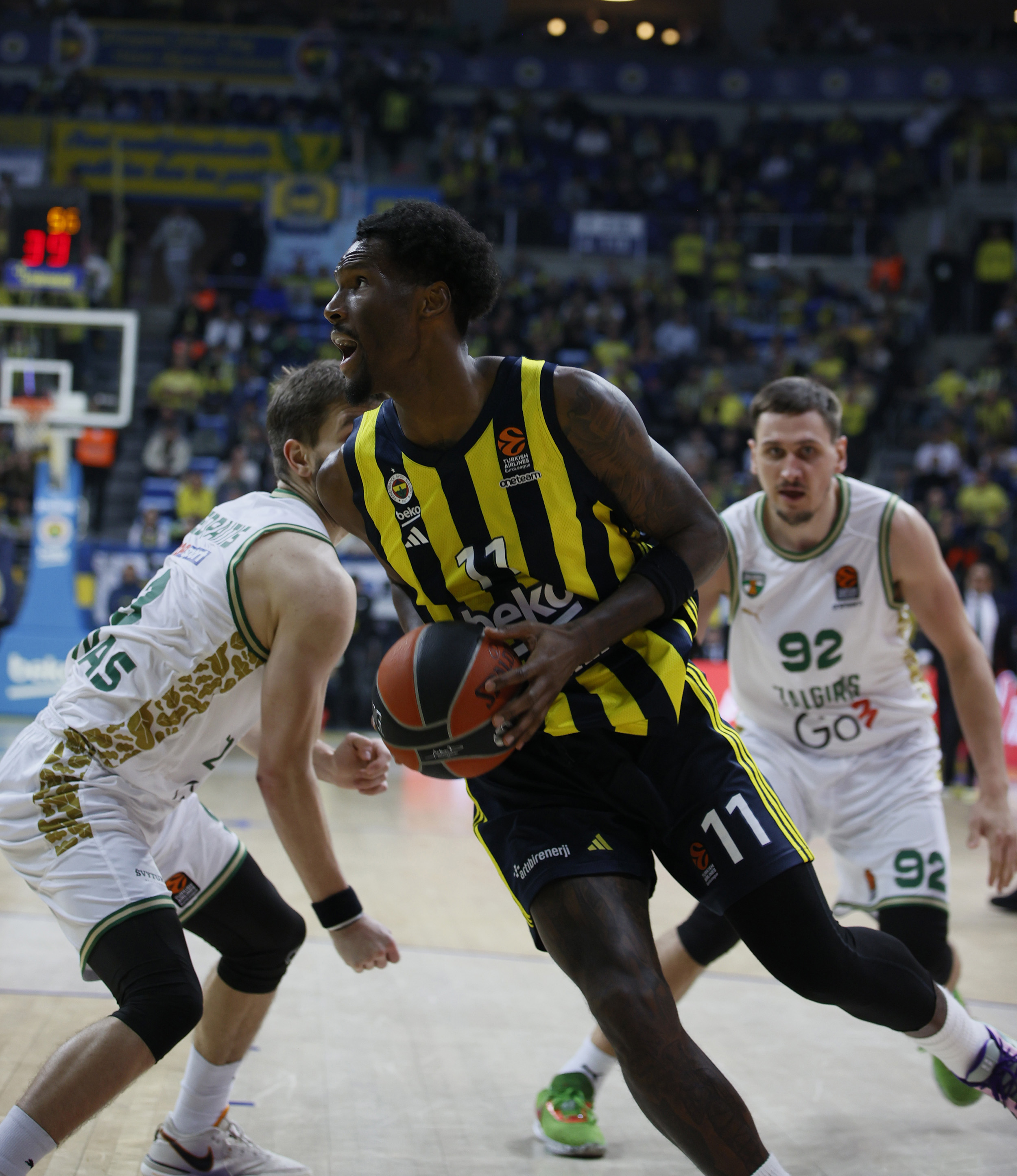 fenerbahce beko 98 86 zalgiris kaunas 27