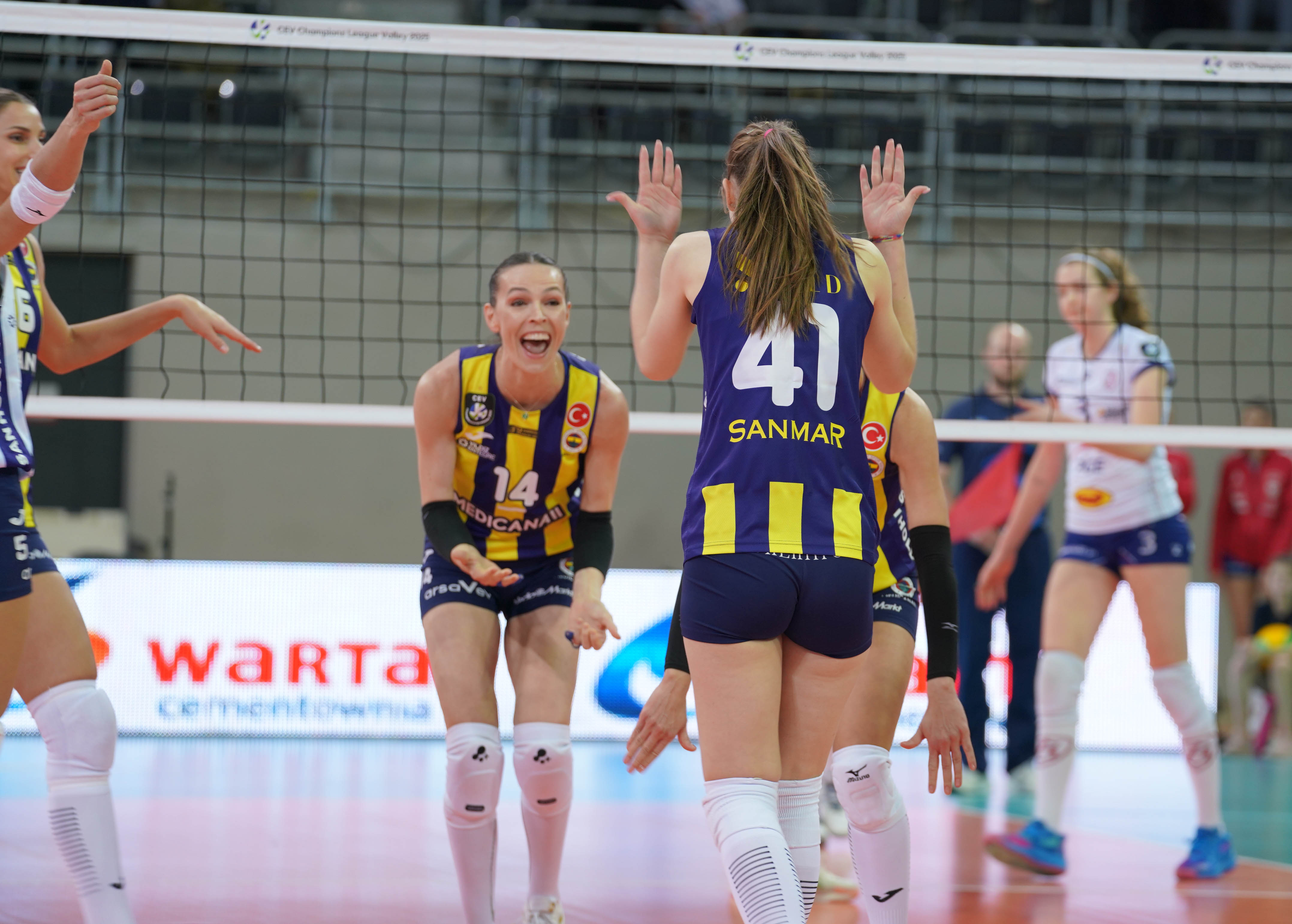 fenerbahce medicana cev sampiyonlar liginde ceyrek finali garantiledi 13 KElYHcRg