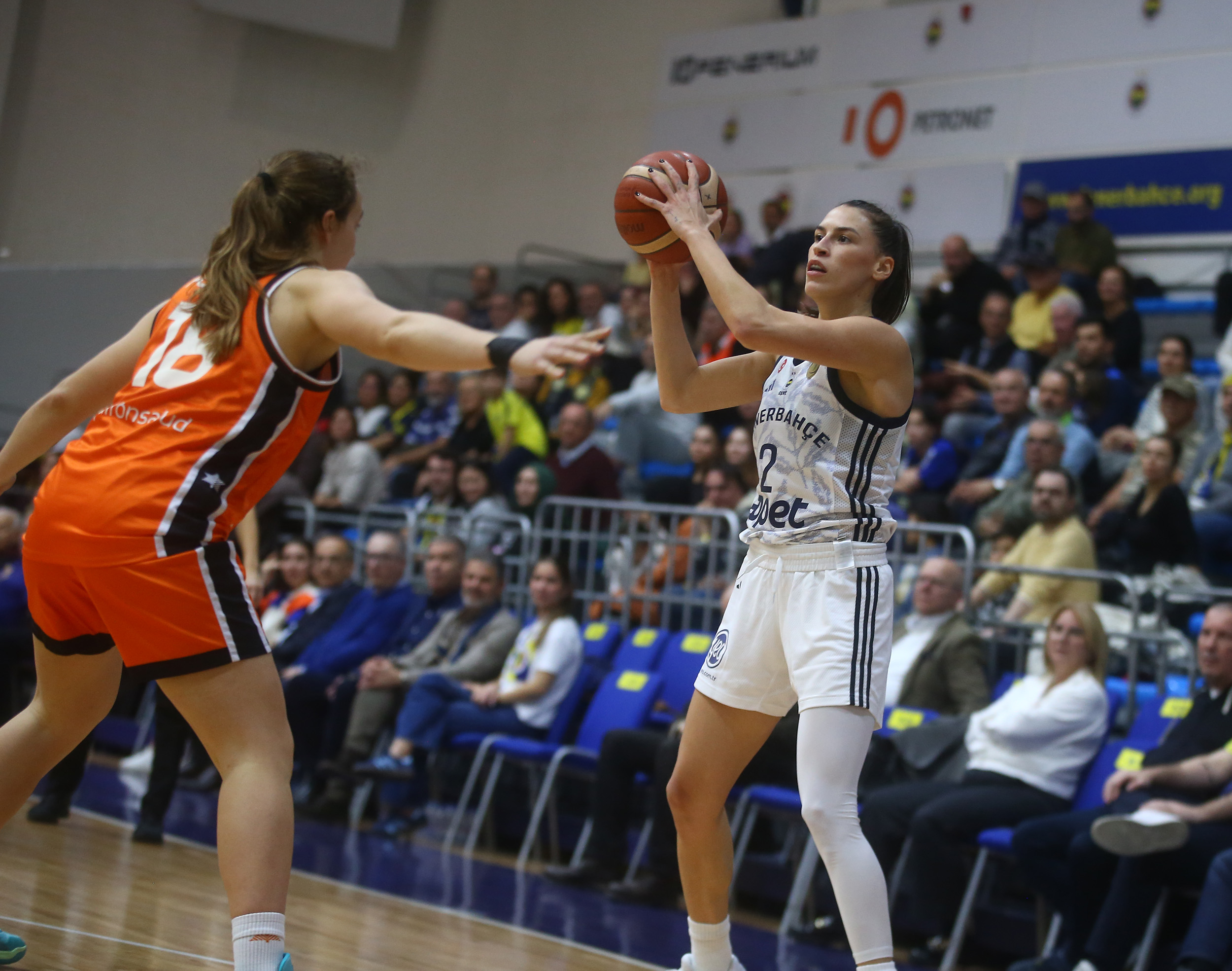 fenerbahce opet 92 56 valencia basket 18