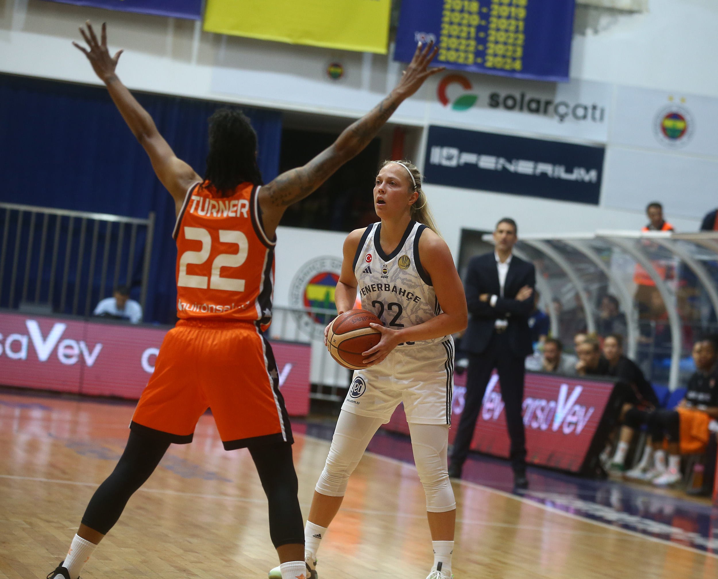 fenerbahce opet 92 56 valencia basket 3 FErAPqbY