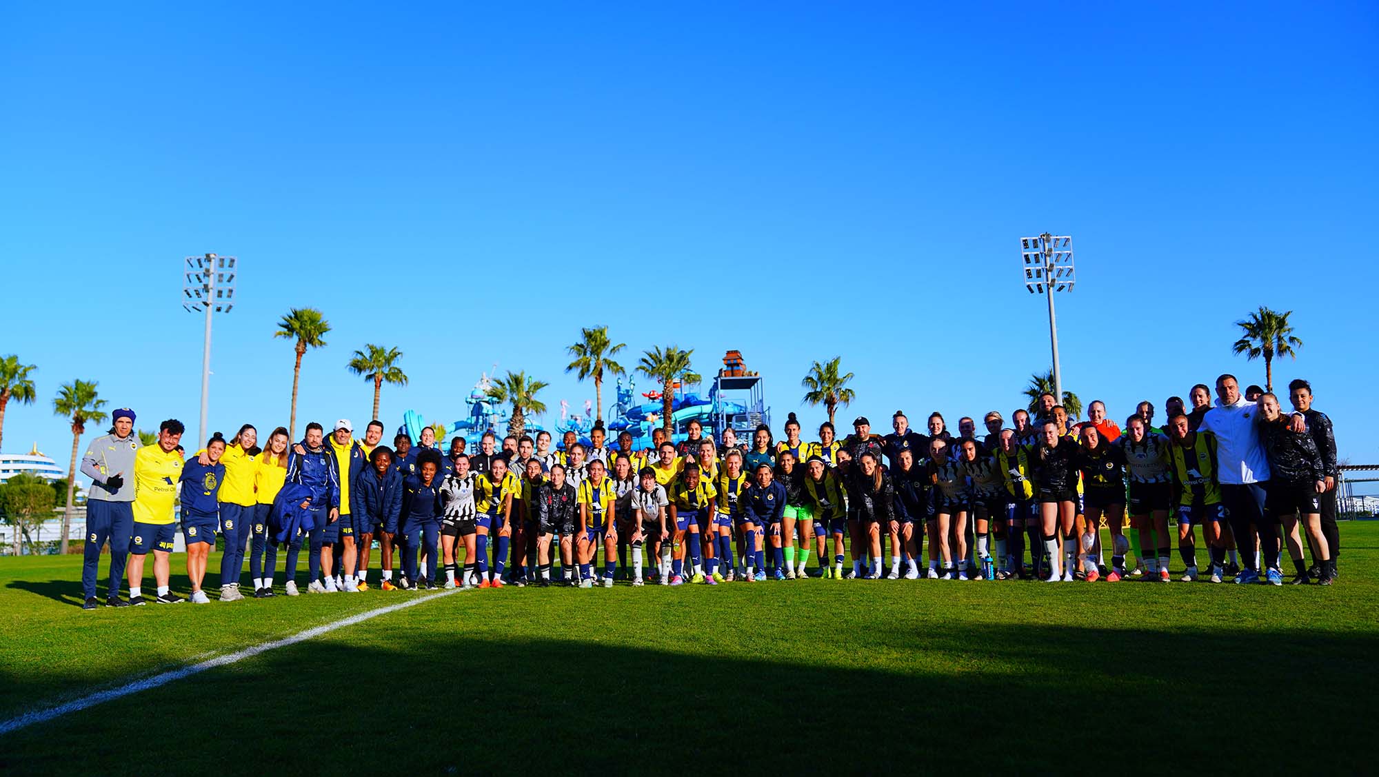 fenerbahce petrol ofisi hazirlik macinda karsilastigi fc basel 1893 fraueni 3 0 maglup etti 20 EqjECzDz