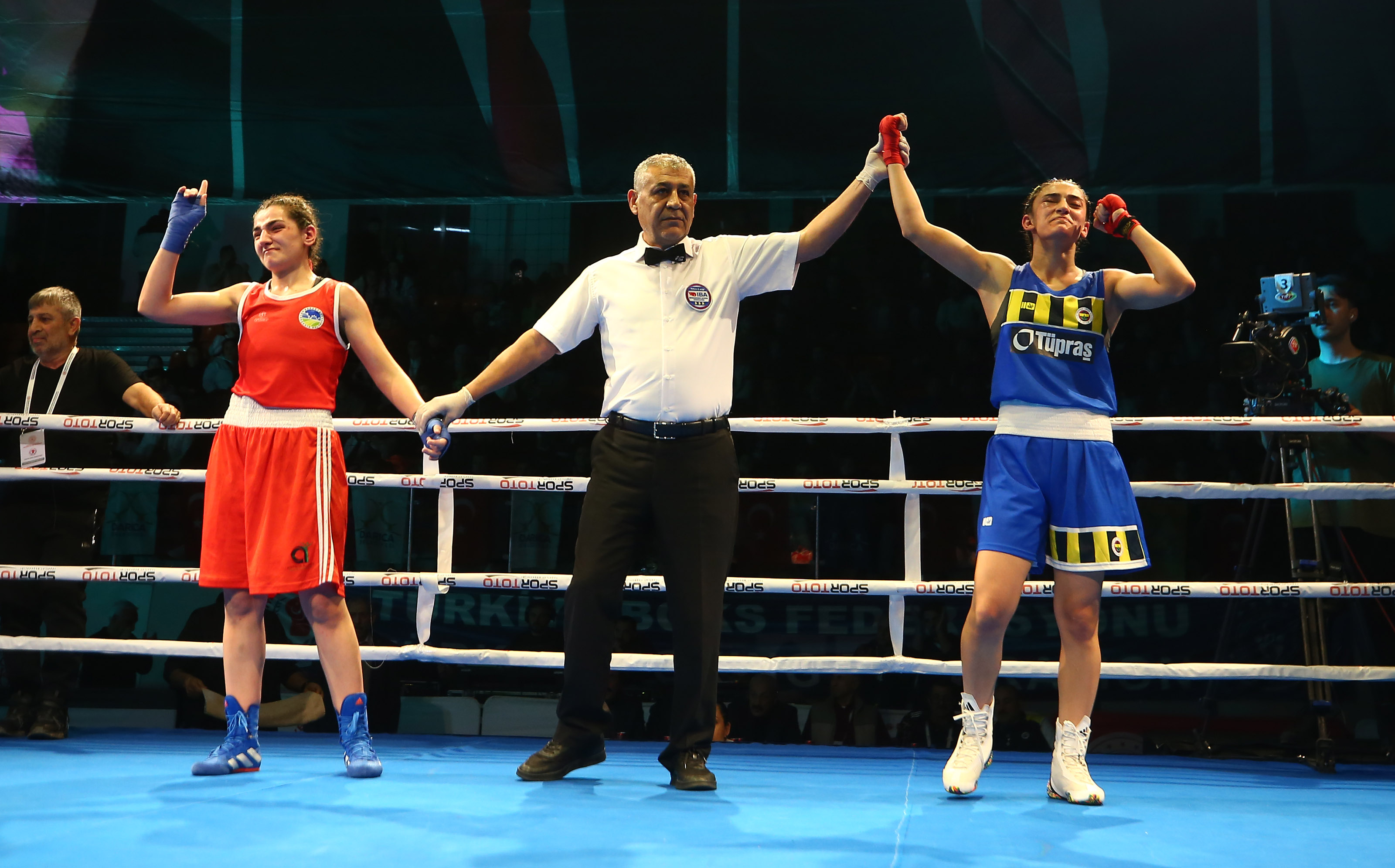 fenerbahceli kizlar 18 madalyayla turkiye boks sampiyonasina damga vurdu 4 MOC1XRtu