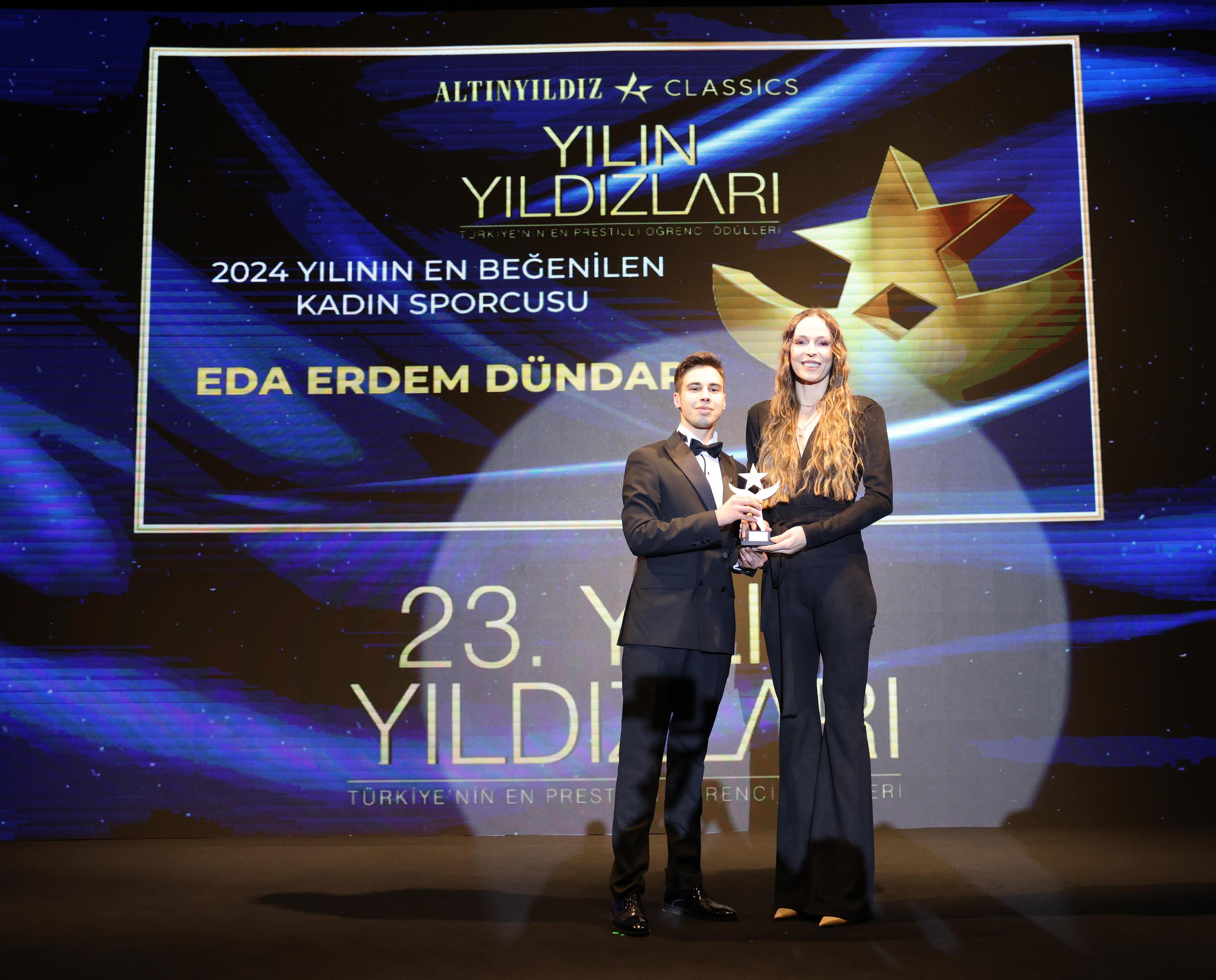 kaptanimiz eda erdem dundar 2024 yilinin en begenilen kadin sporcusu secildi 0