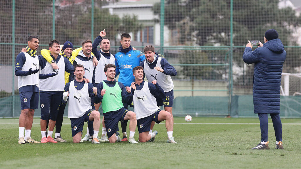 olympique lyon macinin hazirliklari basladi VLb1DhZa