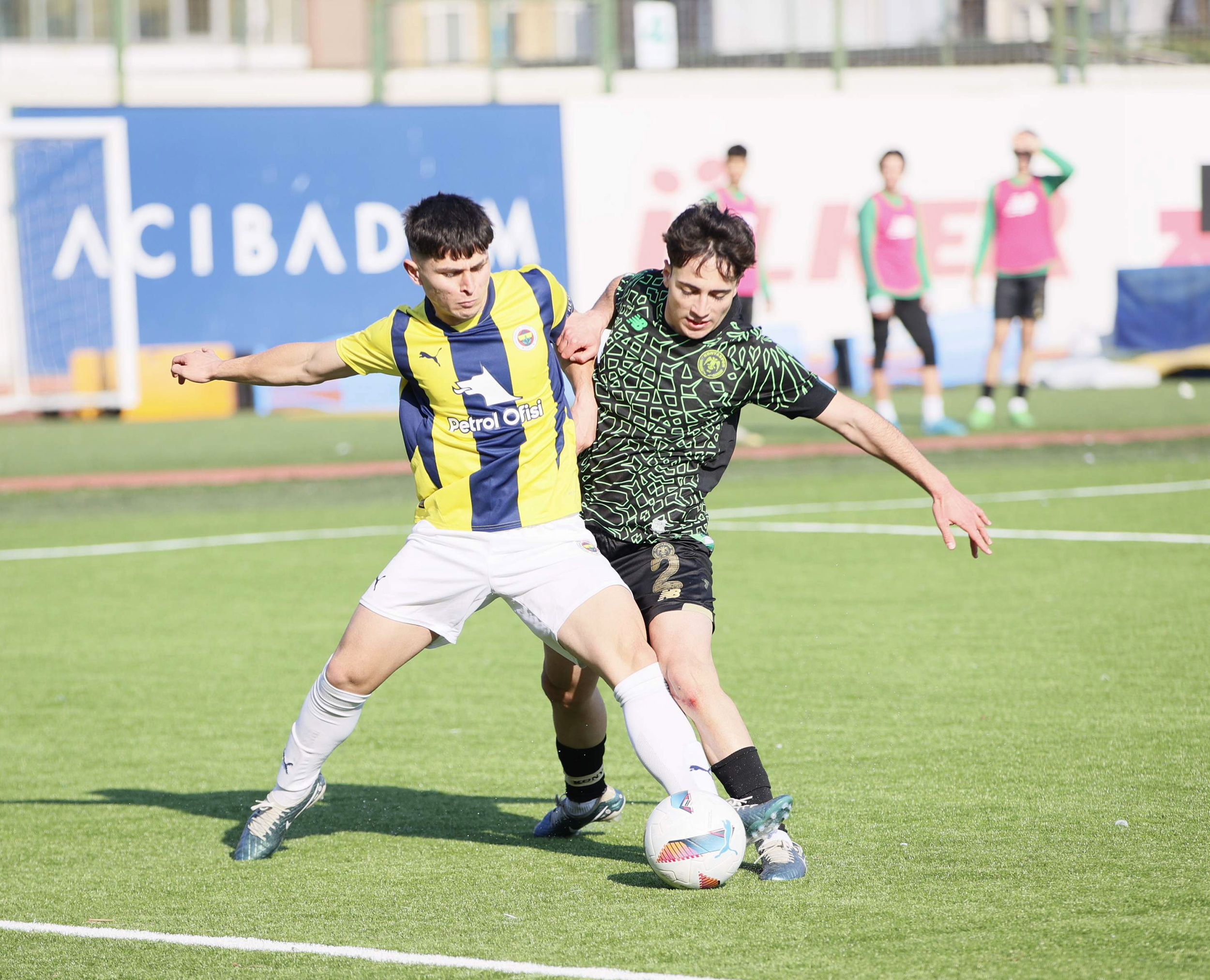 u17 takimimiz t konyasporu 3 1 yenerken u19 takimimiz ise i eyupspor ile 2 2 berabere u47rGhVv