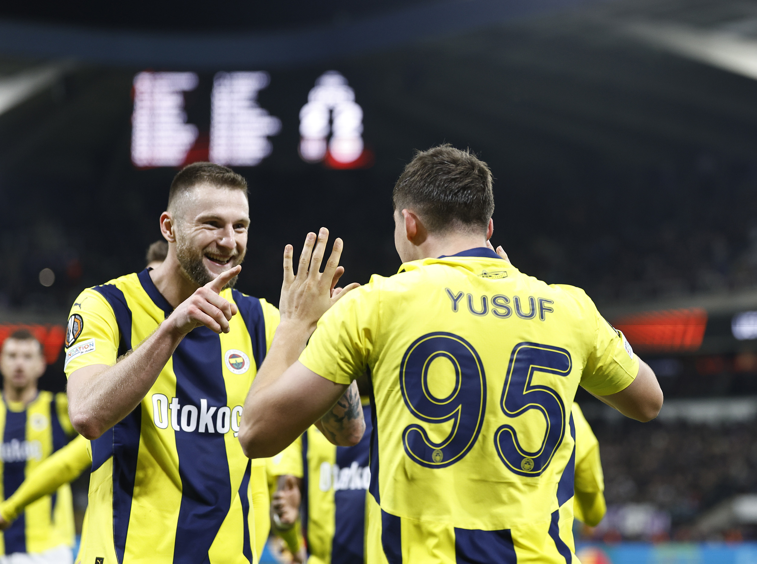 fenerbahcemiz uefa avrupa liginde adini son 16 turuna yazdirdi 16 mIqNszQ2