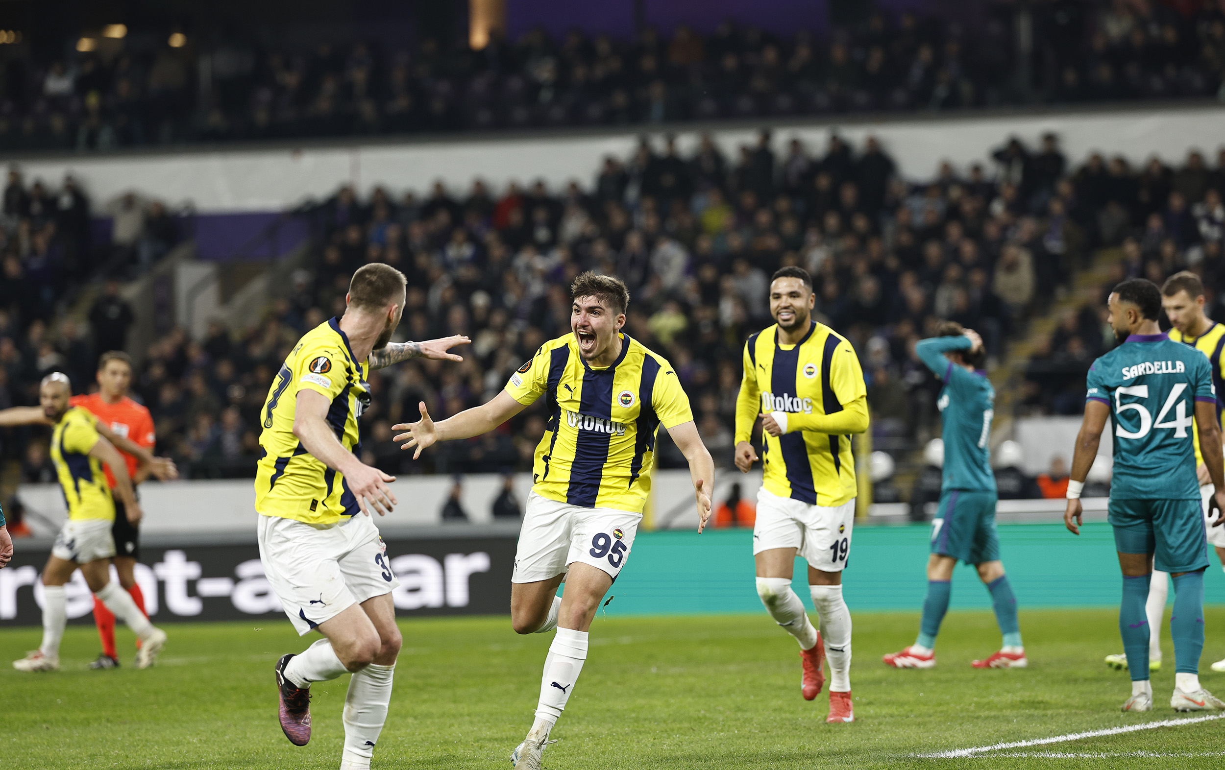 fenerbahcemiz uefa avrupa liginde adini son 16 turuna yazdirdi 9 58XaYckD