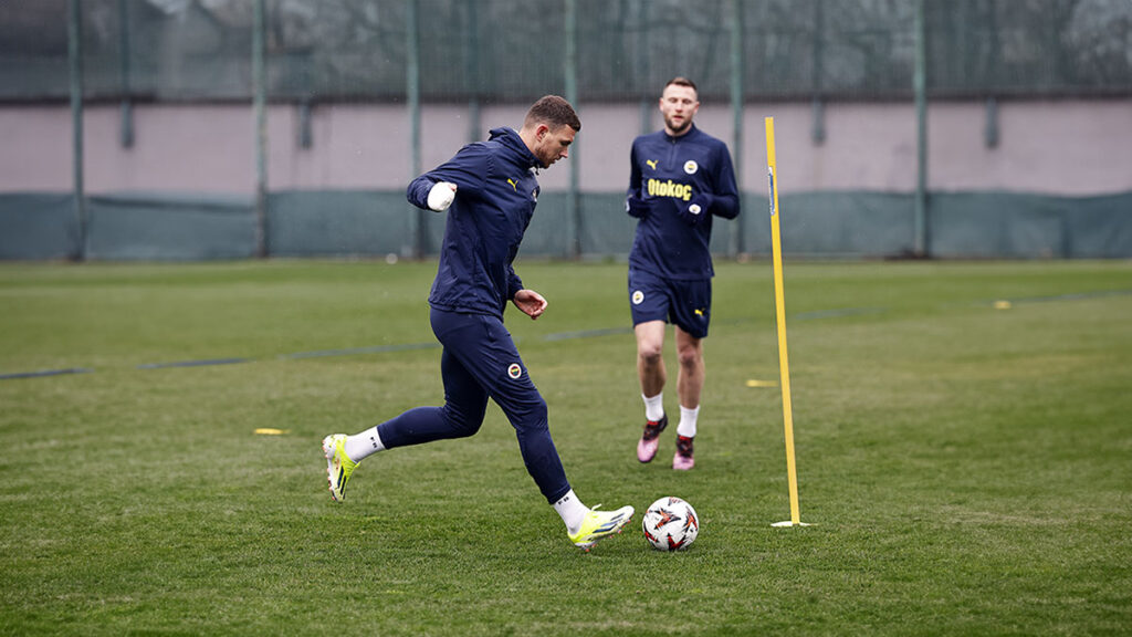 rsc anderlecht macinin hazirliklari tamamlandi NXGaVjpE